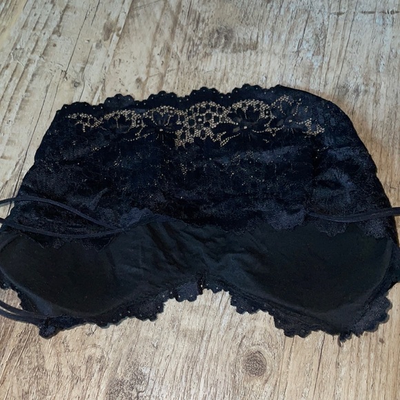 Floral lace black bralette - Picture 2 of 2